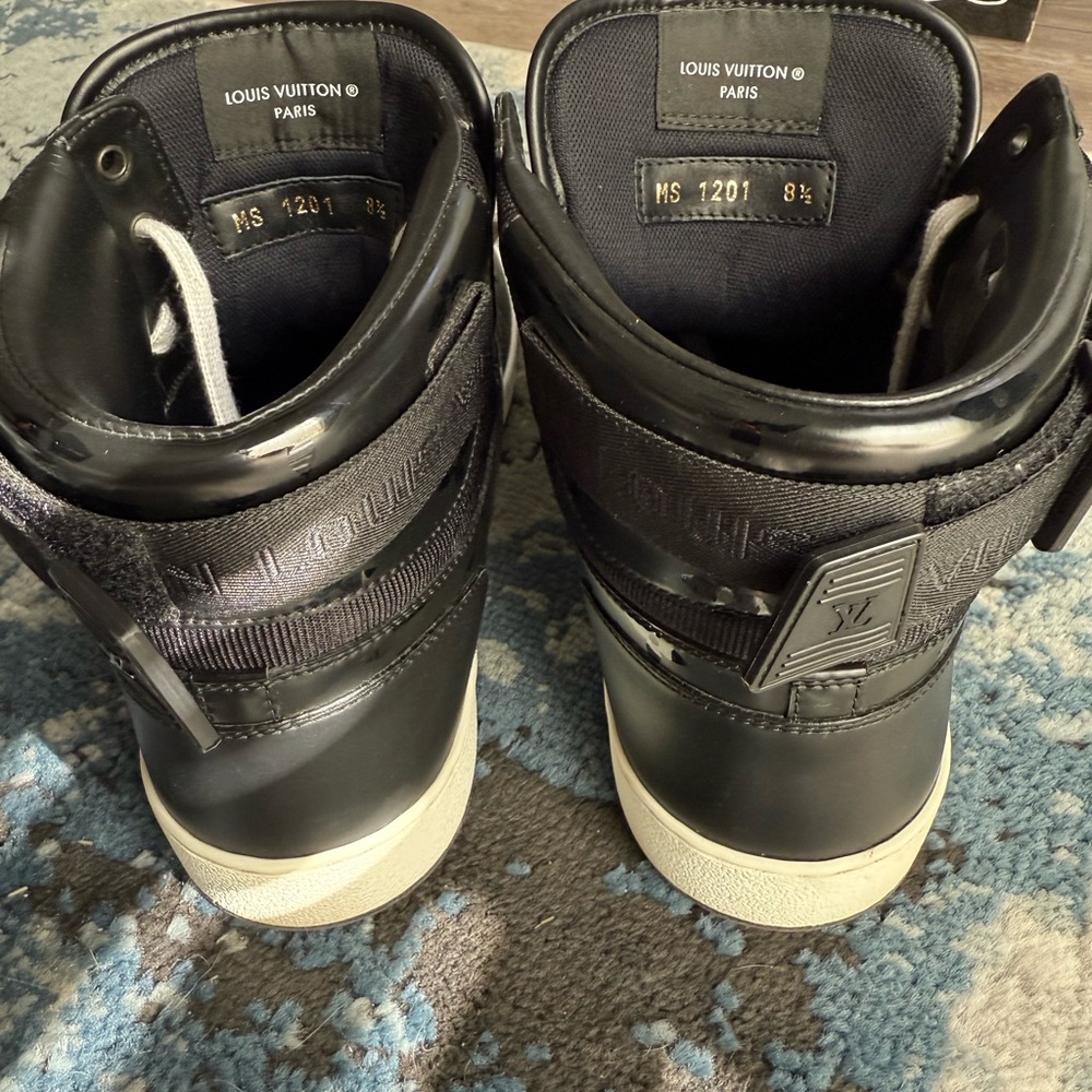 Louis Vuitton Black and White Men's high top shoes. - Picture 5 of 7
